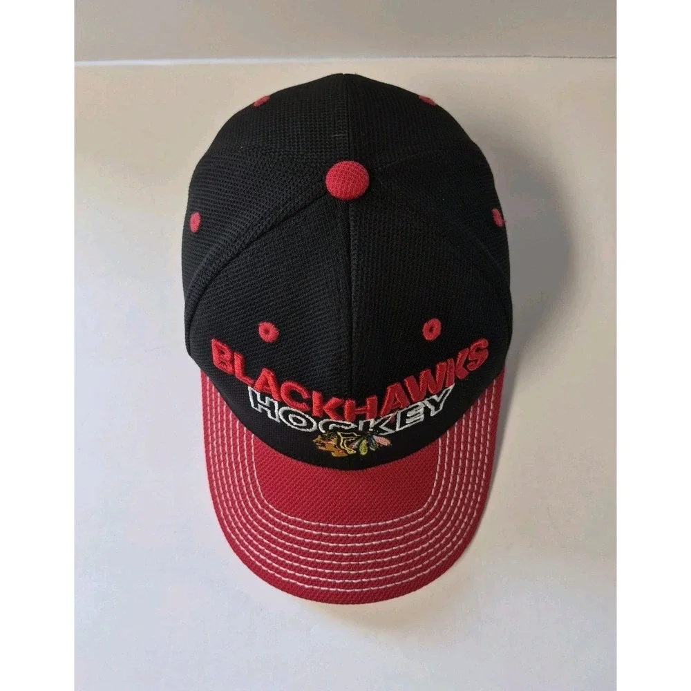 Chicago Blackhawks Adidas Mesh Flex Fitted Hat Cap Adult Size L/XL NHL Hockey